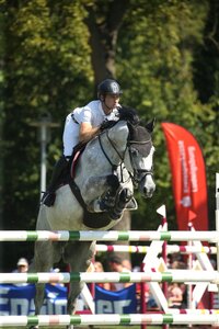 Nach zwei Jahren im Stall von Paul Schockemöhle hat Tobias Schwarz nun ein neues Ziel vor Augen. Foto: Matthaes