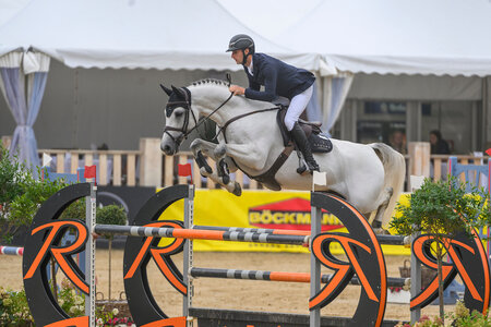 In Warendorf konnten Richard Vogel und Crack HV den Großen Preis im Rahmen der Bundeschampionate gewinnen. Foto: Equitaris