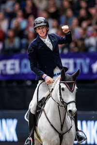 Allen Grund zu jubeln: Kian Dore gewinnt in Stuttgart die FEI Pony-Trophy