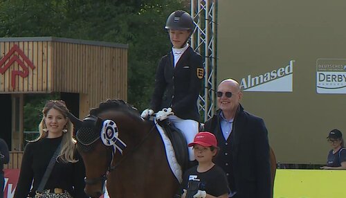 Maya Wächter und Charly Brown werden Dritte in der ersten Quali zum Pony Dressur-Derby.