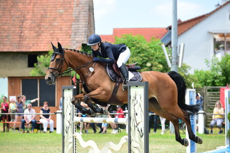 Mia-Sophie Hauß mit ihrer Epona | © Mimi Jaufmann