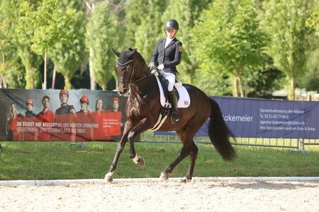 Erste Meisterin von Meißenheim: Clara Kohoutek mit Dark Dancer | © D. Matthaes