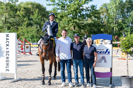 Al Shehab fliegt mit einer grandiosen Runde zum Sieg | © Claretta Lukas