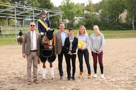 Kim Marie Hauß holt sich Gold beim Finale des Landesjugendcup in Pforzheim | © D. Matthaes