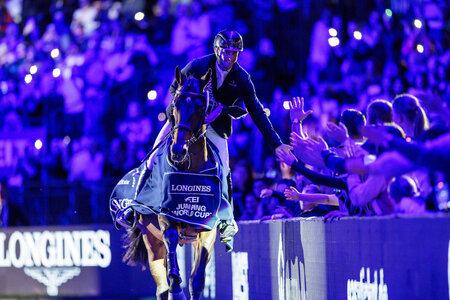 Richard Vogel und United Touch S lassen sich feiern. | © Lafrentz