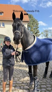 Laura Kohoutek wurde mit der siebenjährigen Stute Shakeela FRH für den Preis der Besten nachnominiert. | © privat