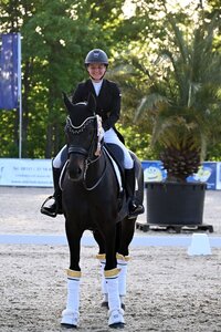Saskia Löwel und Fürstenballerina Live entscheiden die erste Qualifikation des iWEST Dressur Cups für sich. | © Dill