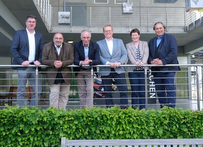 Der neue FN-Vorstand Zucht: Hinni Lührs-Behnke, Raimon Joesten, Dr. Norbert Camp, Carsten Grill, Antje Römer-Stauber und Ahmed Al Sammarraie. Es fehlen entschuldigt Ralf Johanshon, Gerd Sosath und Hanno Köhnke | © Thomas Hartwig
