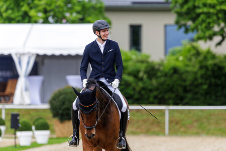 Noah Kuhlmann führte in Mannheim mit Staatslegende die Kür von Grade IV  an. | © Lafrentz