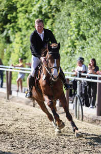 Christian Pfeifer und seine Lollita führen die Siegerehrung an. | © Wolff