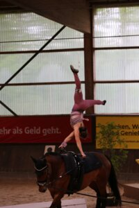 Alice Layher meldet sich mit einem fulminanten Sieg zurück. | © Knisel-Eberhard (Archiv)