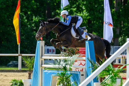 Bellaluna Resnick sprang mit Velvety in der ersten Wertungsprüfung der Children unter die Top10. | © Equitaris