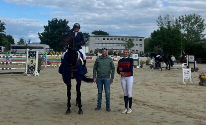 Pia-Luise Baur bei ihrem ersten S-Sieg am neuen Stall