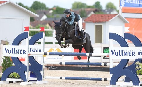 Luisa Roth mit Black Jack | © Roger Müller