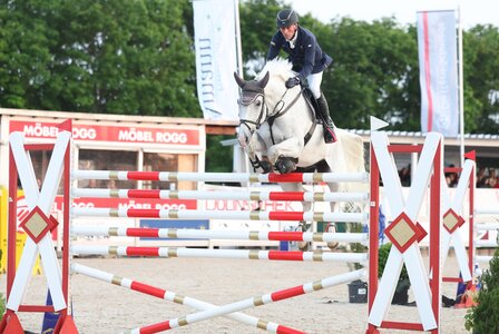 Mit Cous Cous geht es mühelos über die zwei Meter. | © Roger Müller