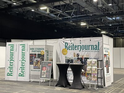 Auch das Reiterjournal ist in Offenburg mit einem Stand vertreten. Sie finden uns in der Baden-Arena. | © privat