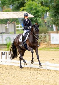 Laura Kohoutek und Shakeela FRH sichern sich bei den Europameisterschaften der Children-Reiter Mannschaftsgold. | © Andrea Rodriguez