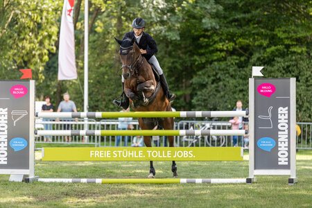 Erik Kölz sichert sich auf seiner Kira den Sieg in Öhringen. | © Mona Specht