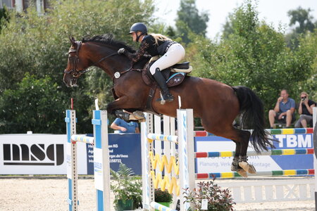 Lucky und Alina Hertwig fliegen zu ihrem nächsten S-Sieg. | © D.Matthaes