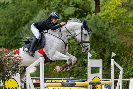 Gabriella Thess sicherte sich mit ihrer Katootje Blue den Sieg bei den Junioren. | © Claretta Lukas/Bambifotografie