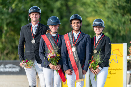 Die strahlenden Württembergische Meister der Reiter. | © Claretta Lukas/Bambifotografie