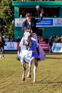 Maximilian Weishaupt siegte mit DSP Omerta Incipit im vergangenen Jahr im Großen Preis. | © Lafrentz