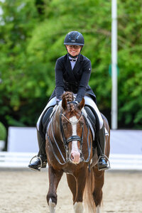 Ann-Kathrin Lachemann und Sky ziehen bei den Bundeschampionaten in der Altersklasse der siebenjährigen Dressurpferde direkt ins Finale ein. | © Equitaris Ann-Kathrin Lachemann und Sky ziehen bei den Bundeschampionaten in der Altersklasse der siebenjährigen Dressurpferde direkt ins Finale ein. | © Equitaris