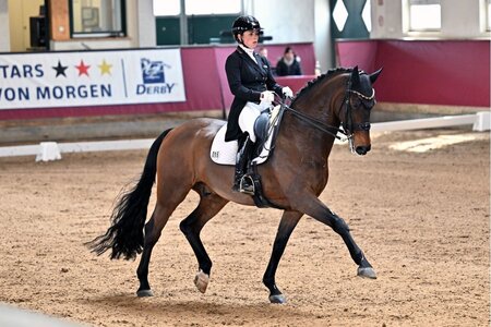 Jana Lang und Baron trabten auch bei der letzten Finalqualifikation des iWEST Dressur Cups auf Gut Ising zum Sieg. | © Dill (Archiv)