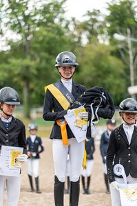 Die Siegerinnen in der Wertung U15-Großpferde-Dressur heute in Pforzheim | © Claretta Lukas