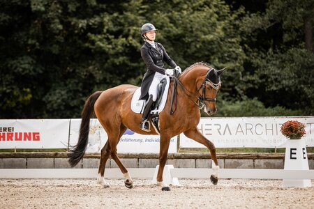 Jana Schlotter mit Deja vu | © Annika Neuschl / Annine Photography 