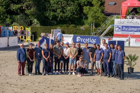 Das Team Herrschaftsfeld mit Alia Knack und Ferdinand Talmon | © privat