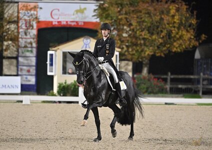 Eine besondere Atmosphäre: Das Piaff-Förderpreis-Finale fand unter Flutlicht statt.  | © Rüchel