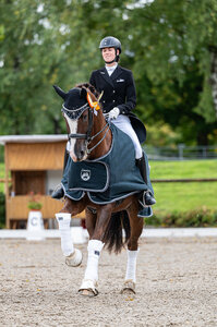 Linda Jung dominierte mit Qu'est-ce que c'est die S-Dressuren von Tübingen. | © Bambi Fotografie