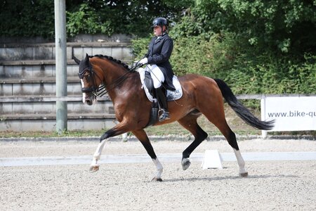 Naomi Boncium freute sich in Guxhagen-Dörnhagen über ihren ersten S-Sieg. | © D. Matthaes (Archiv)