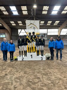 Glückliche Gewinnerinnen der Baden-Württembergischen Meisterschaft in Bühl | © Clara Erkens 