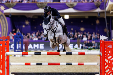 Adrian Schmid und Chicharito melden sich in Frankfurt wieder zurück. | © Lafrentz