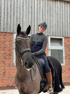 Lena Merkt verfügt nun über ein Dreisterne-Pferd. | © privat