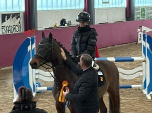 Delanie Diekmeier als strahlende Siegerin in Eppelheim | © privat