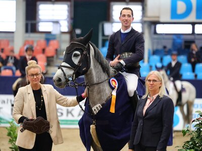 Sönke Aldinger mit der Stute Pomerette | © privat