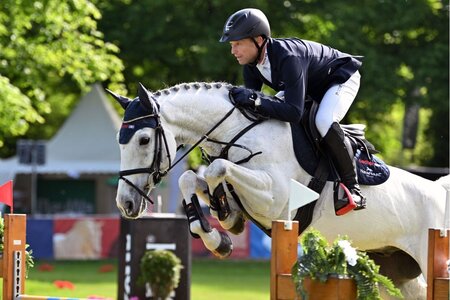Michael Jung und Chalam LS erzielen gemeinsam einen vierten Platz im Sentower Park. | © Dill (Archiv)