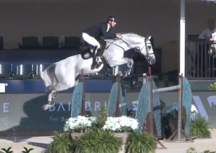 Richard Vogel und Holsteiner Hengst Cartendos setzten ihre Siegesserie fort und fliegen zum ersten 5*-Gold in Wellington. | © ClipMyHorse.tv