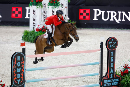 Kent Farrington brillierte in der ersten Qualifikation der Springreiter. | © Lafrentz