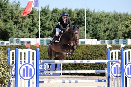 Markus Kölz und Stolze Marie sichern sich in Neustadt den nächsten S-Sieg. | © D. Matthaes