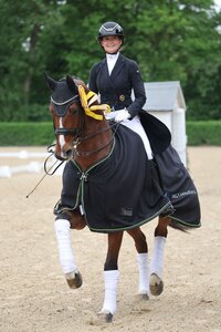 Leonie Laier sicherte sich in Böblingen mit Dein Freund ihren ersten Sieg in einem "langen" Grand Prix. | © D. Matthaes