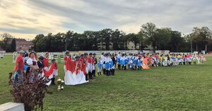 Bunt und traditionell war der Eröffnungsabend in München-Riem. | © Privat