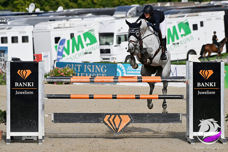 Stark: Simone Blum und Caja auf dem Weg zum Sieg. | © Team Myrtill