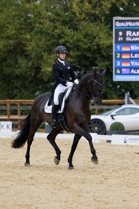 Feine Vorstellung im Nürnberger Burg-Pokal: Raphael Netz und Glamourdoc | © Stoib Photography