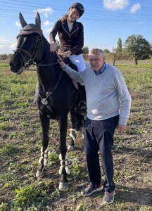 Peter Kirn mit Enkeltochter Marie | © privat