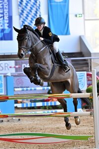 Pauline Schmid und Vigo's Cornetta sicherten sich zum Auftakt des Munich Young Talents einen Sieg. | © Dill